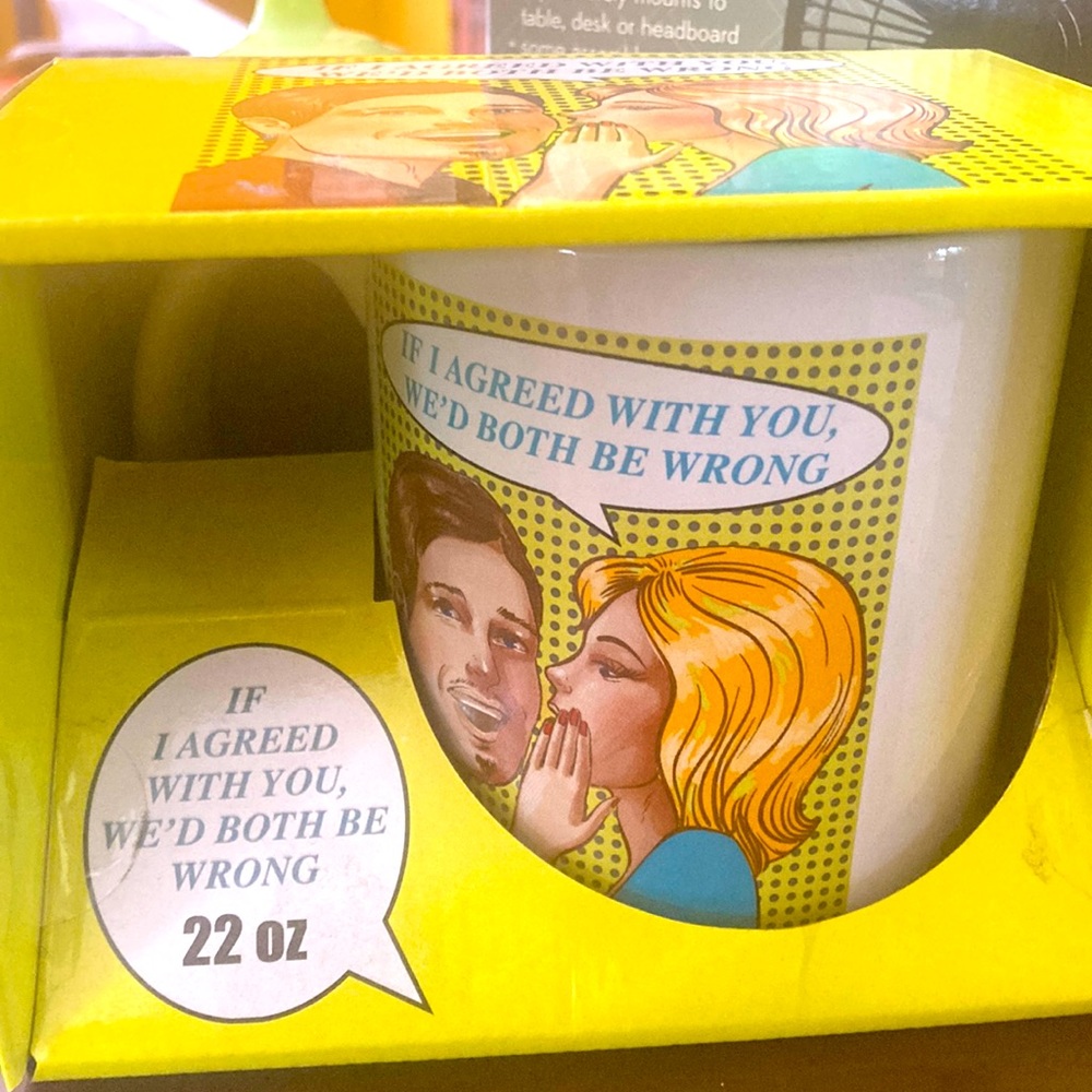 NWT 22 ounce coffee mug.